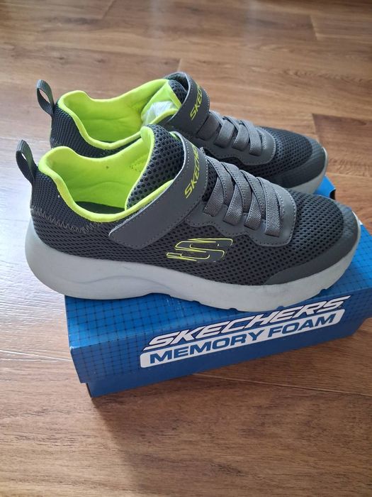 Skechers  хлопчачі  розмір 36