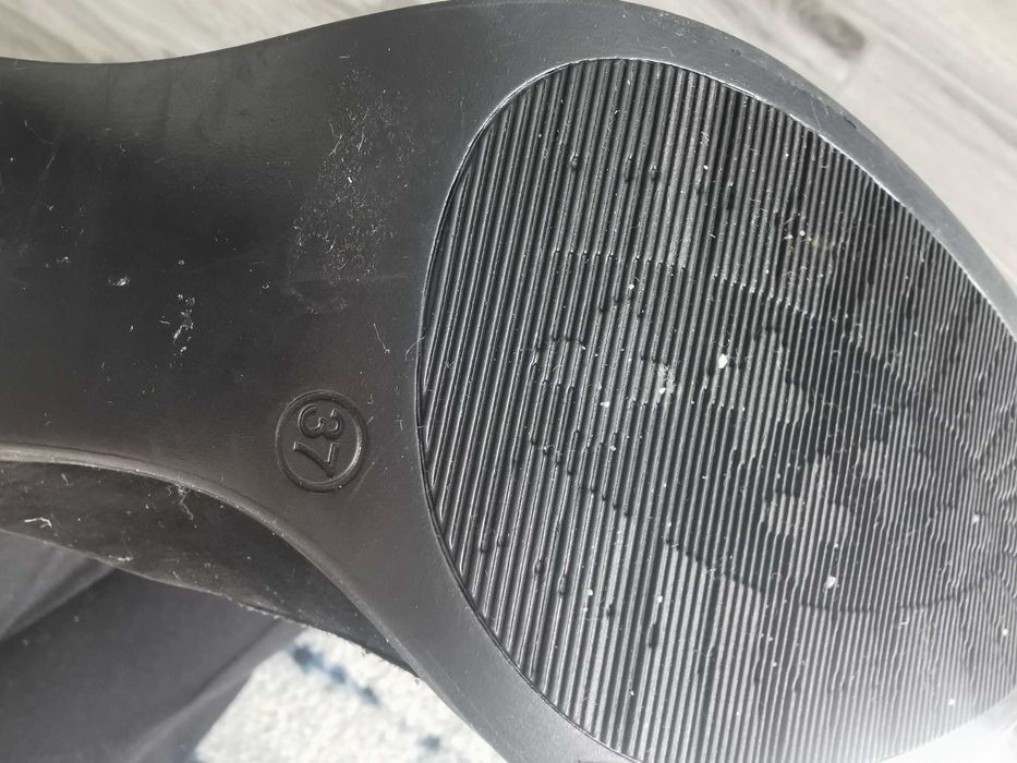 Buty botki 37 czarne