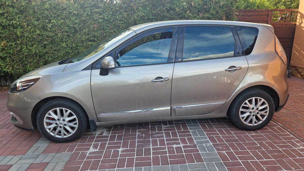 Renault Scenic III 2012 r. 1.4 benzyna