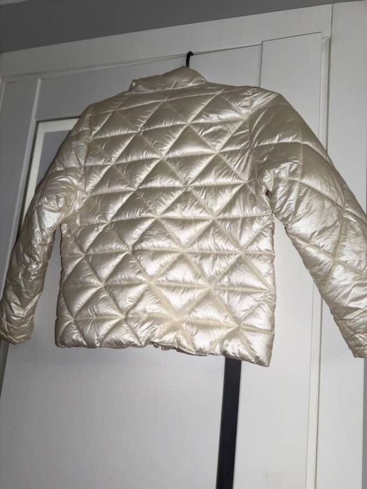 Куртка Zara перламутрового кольору