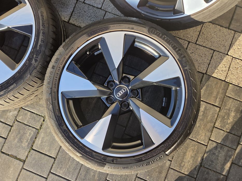 Super kolo Felgi Audi A4 18 5x112 8J ET40 8W0 A4 A5 B9
