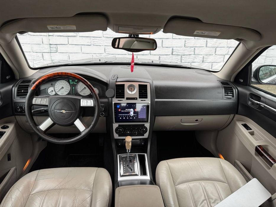 Chrysler 300C Car Invest Ukraine Лізинг