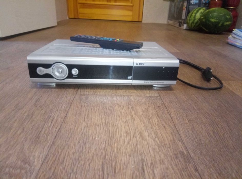 Продам супутникові тюнера OPENBOX