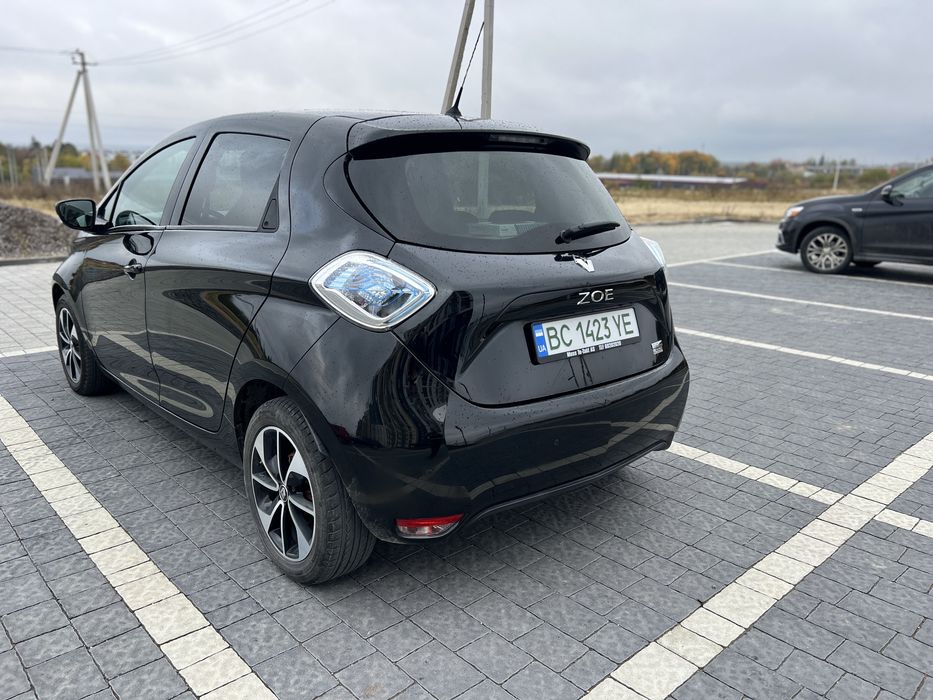 Renault zoe 41 квт 2017 Intense
