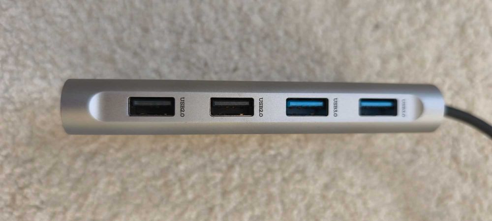 Omars hub USB-C 11 w 1 VGA USB 3.0 RJ45 HDMI SD TF