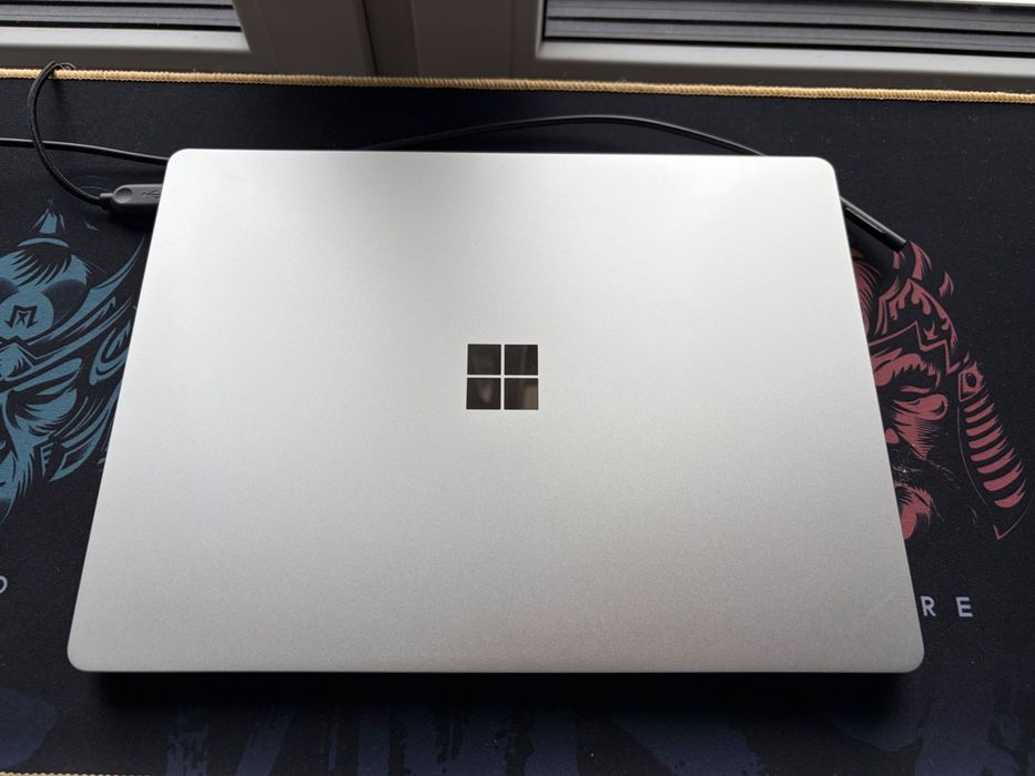 Surface laptop go2