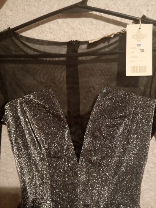 Продам блестящие платье