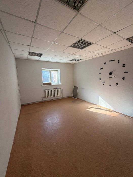 Здам офіс біля метро Площа Конституції
