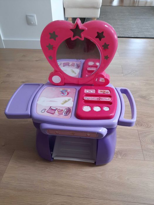 Play Dressing Table