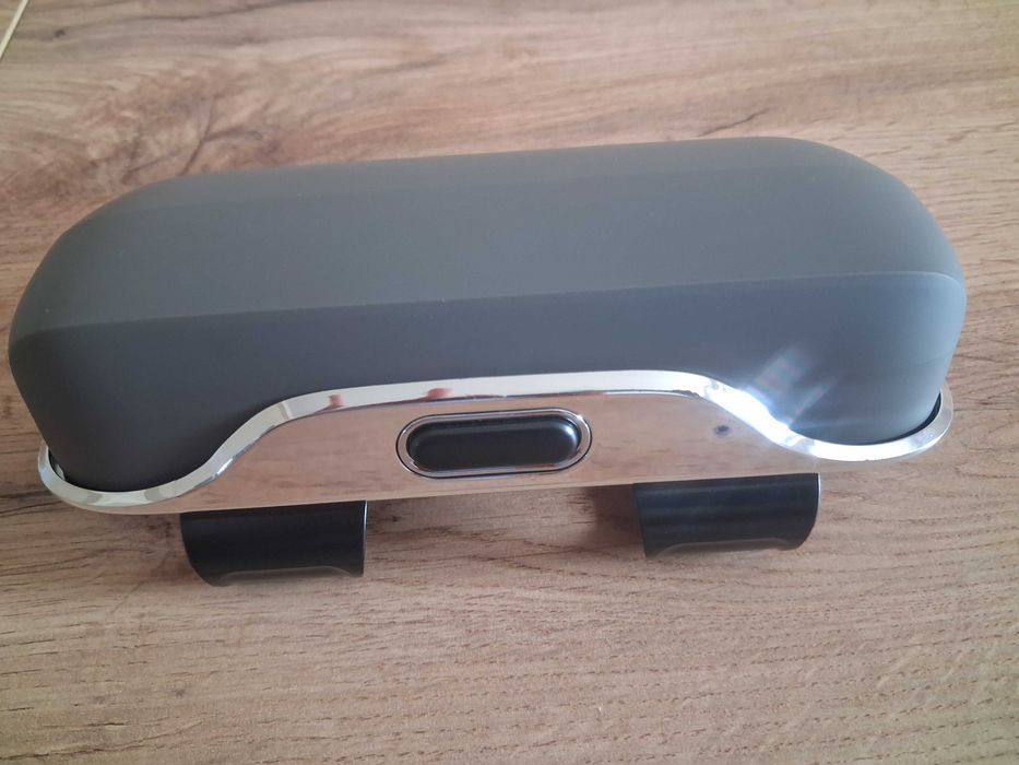 Etui na okulary z uchwytami