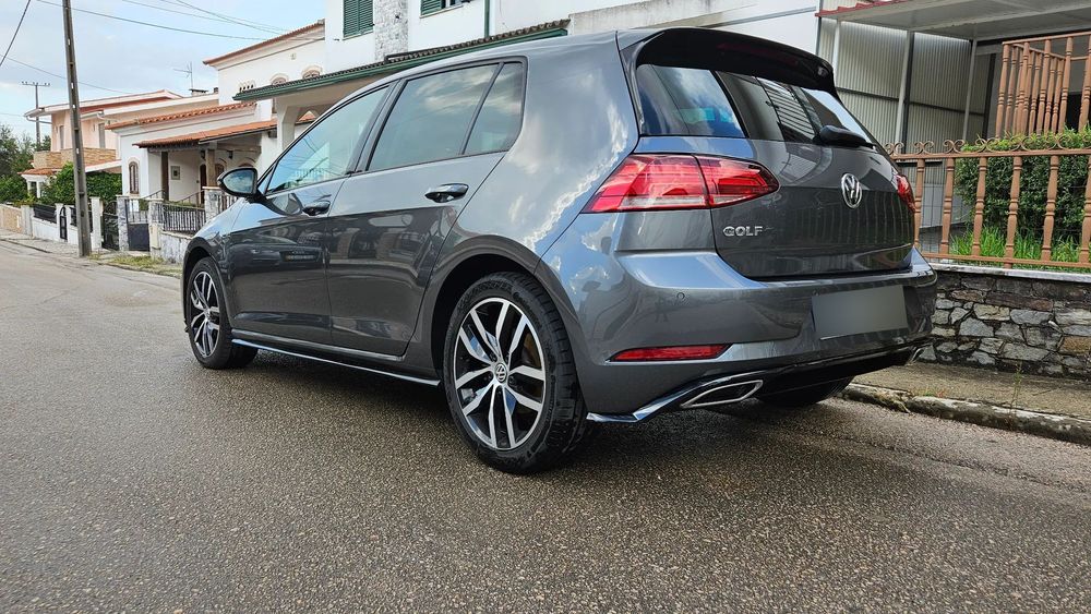 VW Golf 2.0 TDI R-Line DSG foto 3