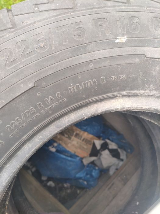 Sprzedam opony  225/75 R 16 c