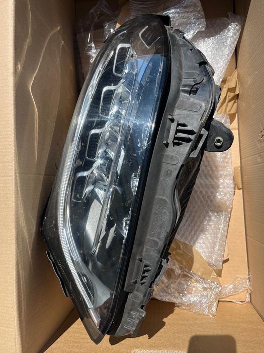Farol esquerdo completo de Mercedes 200 D