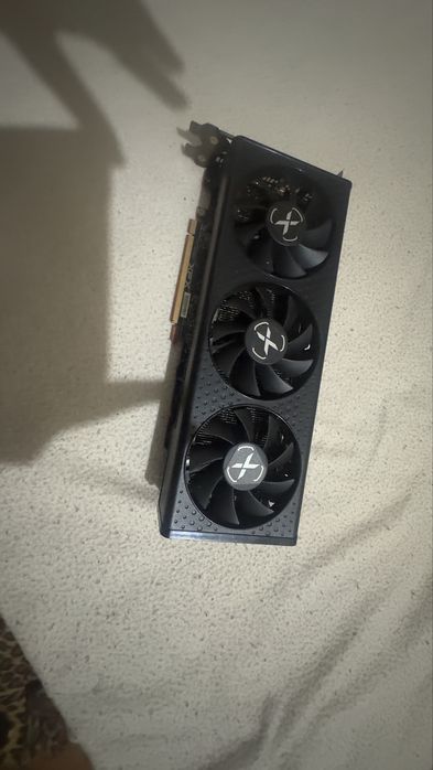 XFX Speedster QICK 308 AMD Radeon RX 6600 XT Black 8GB GDDR6