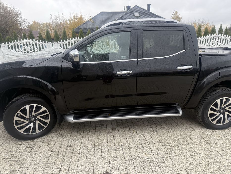 Nissan NP 300 Navara pickup