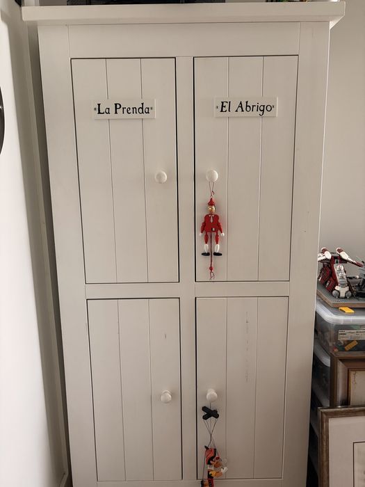 Szafa do pokoju dzieciecego Pinio