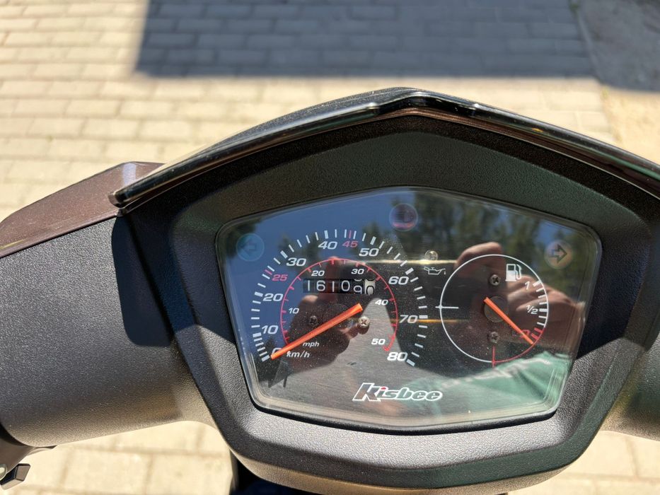 Peugeot Kisbee 50, 2017r, motorower, kufer    NOWA LOKALIZACJA