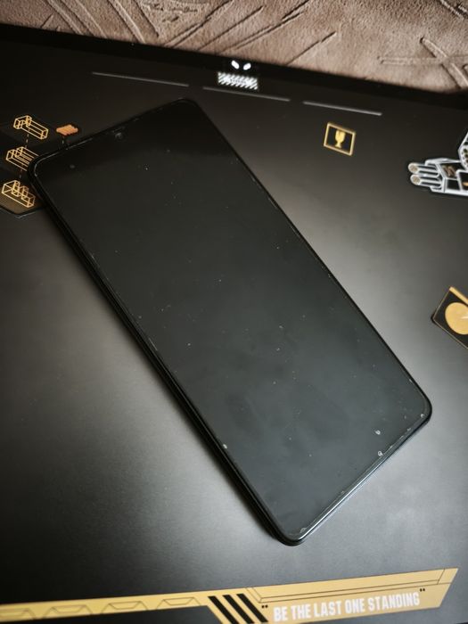 Продам смартфон Xiaomi  Poco x5 pro 5g 8/256