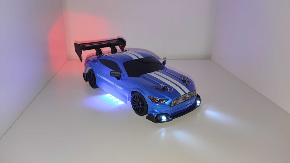 Auto do driftu zdalnie sterowane RC Biało Niebieskie