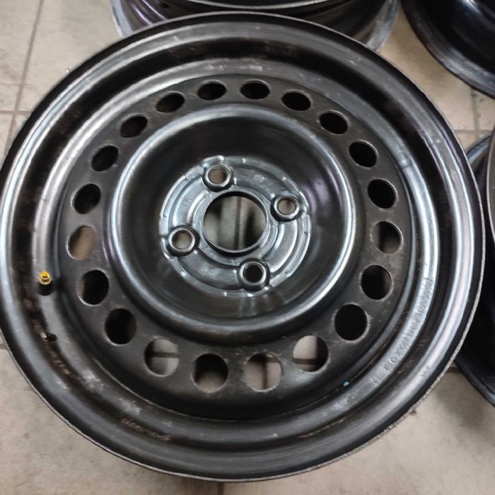felgi 5,5X15 4X100  Honda Jazz oraz Hyundai, Toyota, Mazda ,Suzuki,
