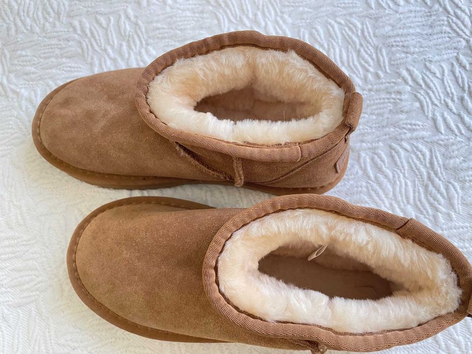 Botins de Camurça e Pelo estilo UGG Tam. 37 Novo sem Uso