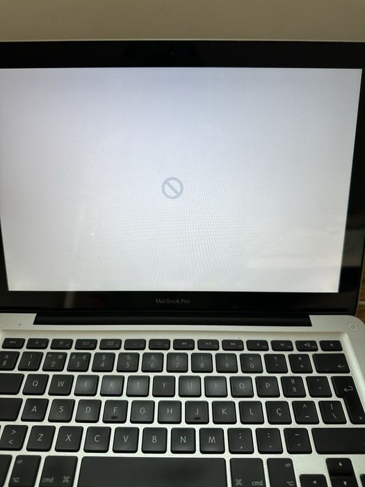 MacBook Pro 13,3” avariado