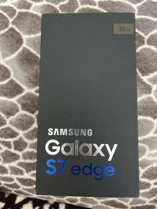 Samsung s7 edge батарея+запчасти к нему