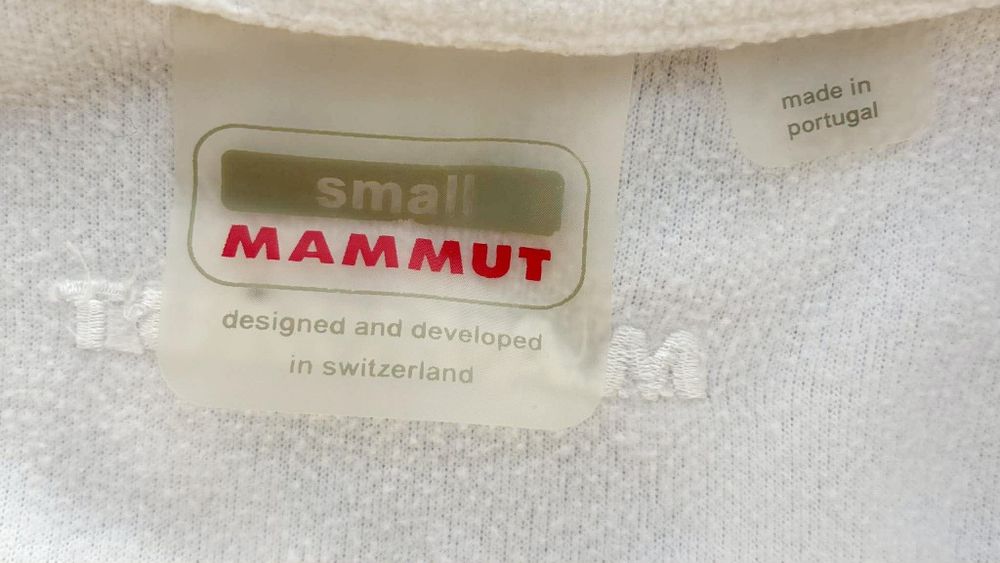 Mammut bluza polar damski S tecnopile
Rozmiar S
kolor:biała
Stan:Ideal