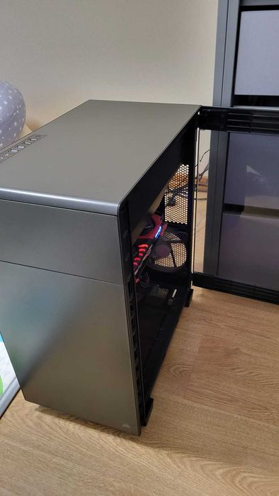 Computador desktop -  Ryzen 7 1700 + GeForce GTX 1080 8GB