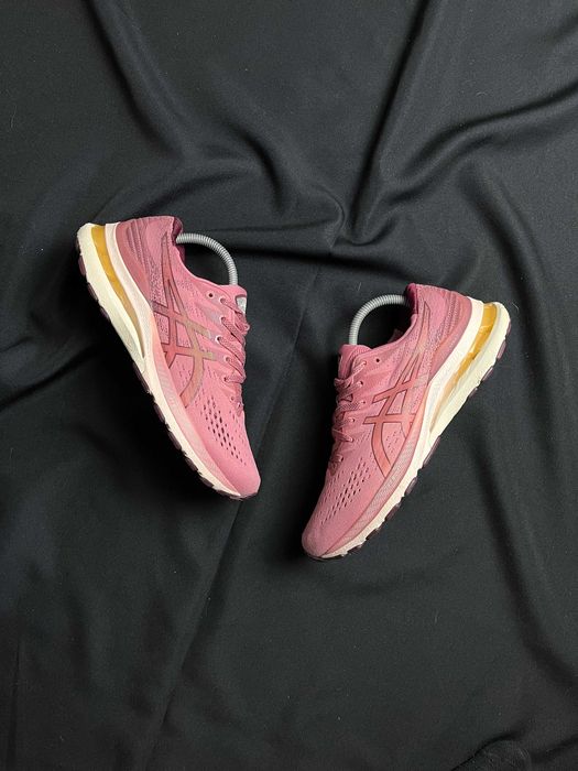 Asics Gel Kayano 28 / Бігові