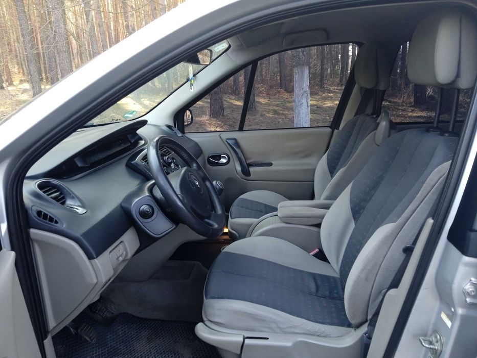 Мінівен Renault Scenic II 1.6 ГАЗ – БЕНЗИН 2005 року