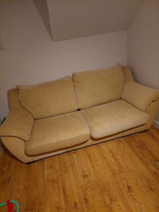 Sofa kanapa 3 osobowa beżowa  rozkładana wypoczynek