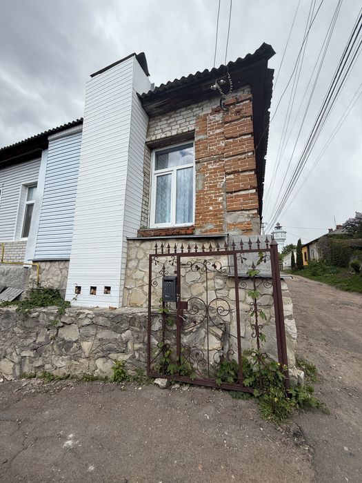 Продається будинок квартирного типу в місті Глухів +торг