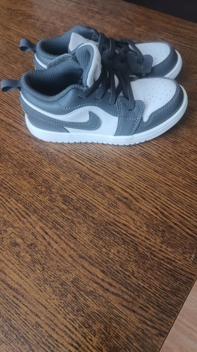Buty Nike roz 27