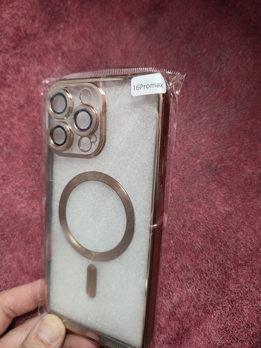 Чохол  до iPhone 16 Pro Max