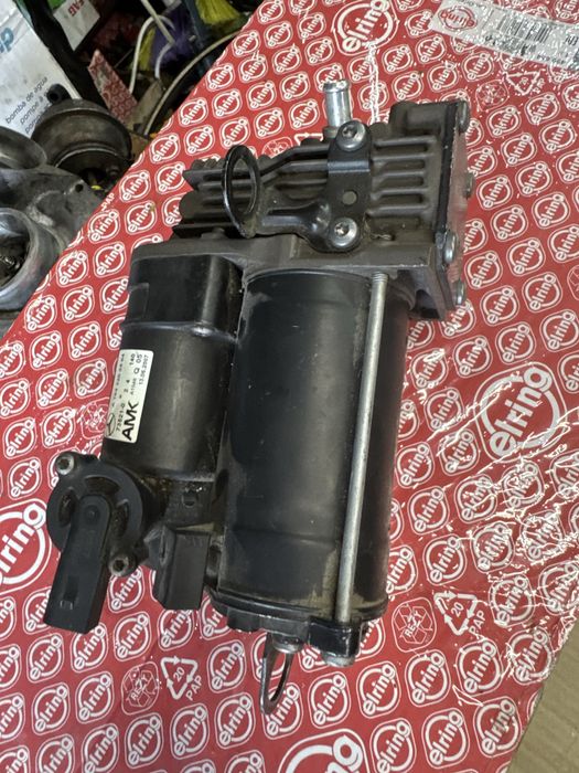 MERCEDES A1643200504 Компрессор пневмоподкачки