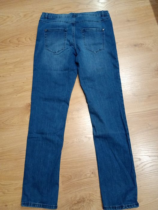 Nowe jeansy Esmara