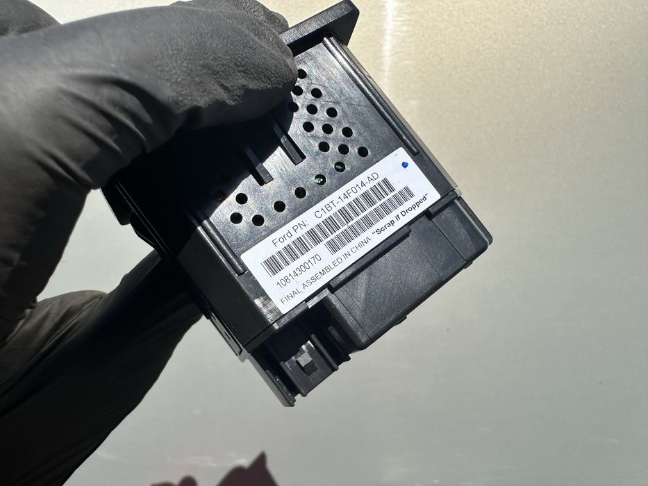 USB, C1BT-14F014-AD, оригінальний медіамодуль (USB/AUX/SD хаб) для мультимедійних систем Ford (зокрема SYNC 2) (Explorer, F-150, Ranger, Expedition)