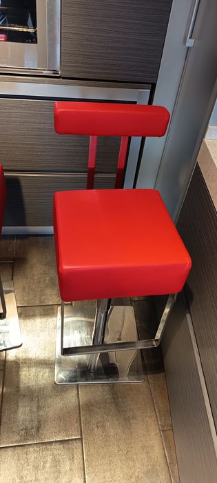 Bancos de cozinha de pé alto