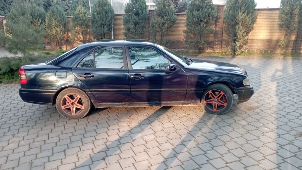 Продам Mercedes-Benz C180