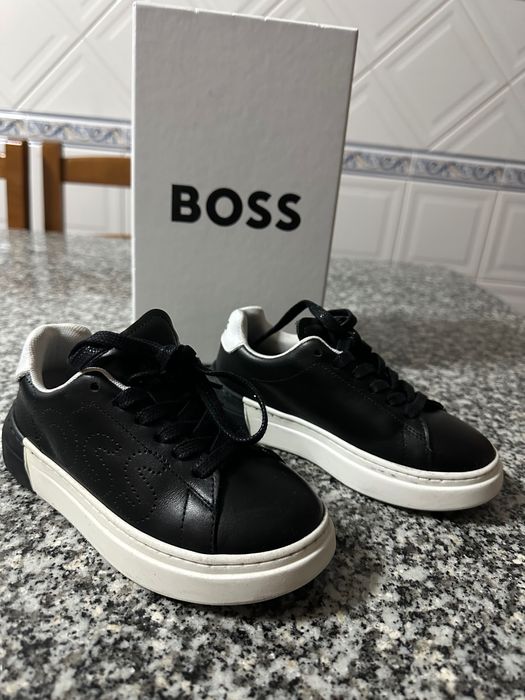 Sapatilhas pretas menino Boss