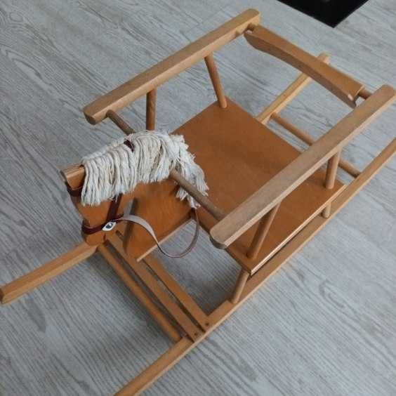 Drewniany duży koń konik na biegunach bujak siedzisko krzesełko
