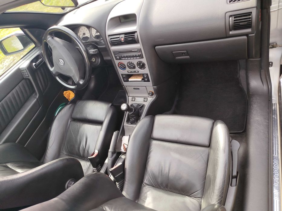 Opel Astra cabrio Bertone excelente