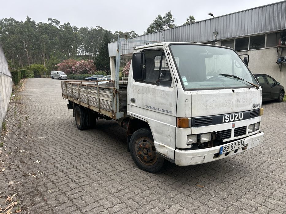 Isuzu NKR 2.8 caixa aberta