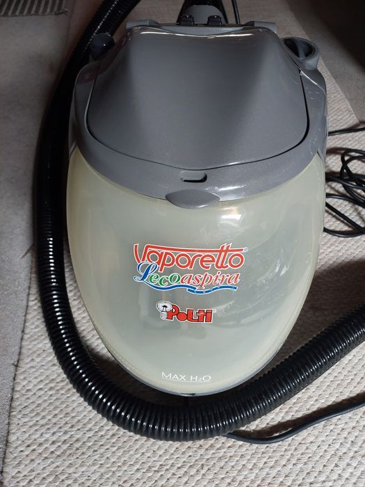 Aspirador com vapor