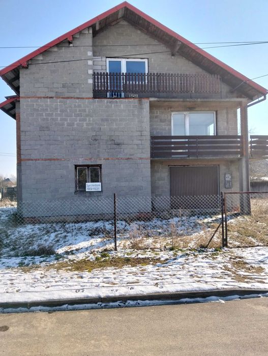 Wyjątkowy dom z ogromnym potencjałem w Rozprzy | 164 m² | narożna działka 902 m² | spokojna okolica przy lesie
