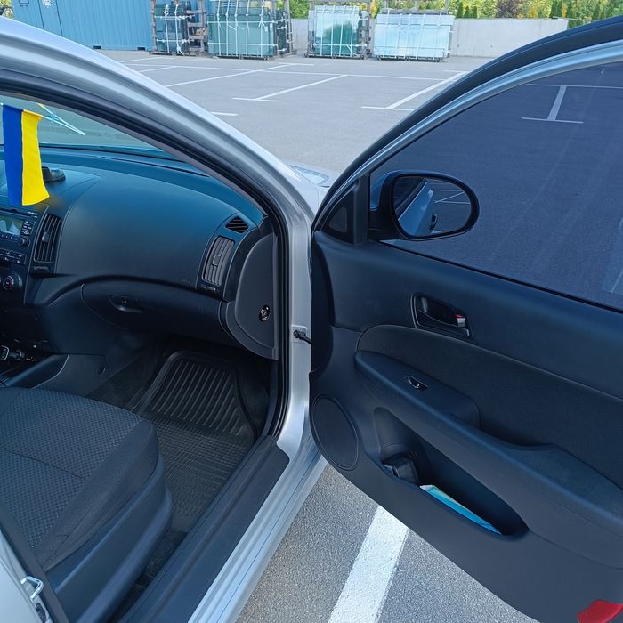 Продам автомобіль Хюндай I 30