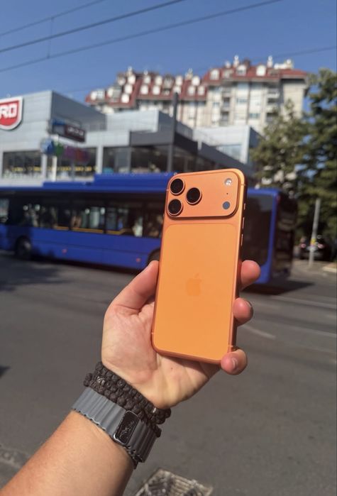 iPhone 17 Pro Max Cosmic Orange 512GB