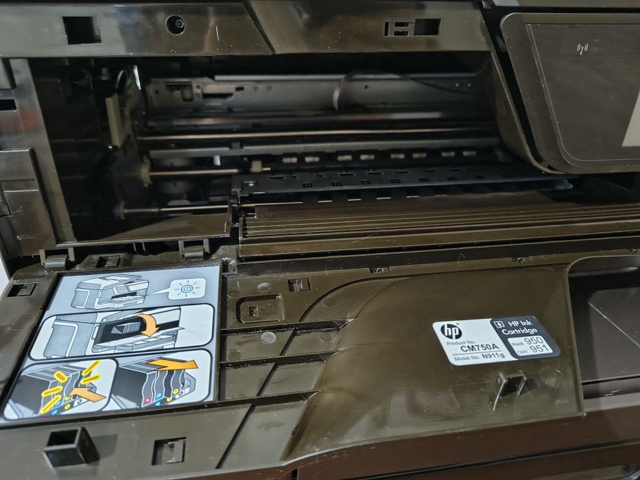 Принтер сканер HP OfficeJet Pro 8600 Plus