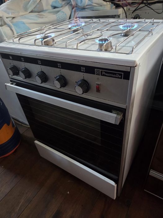 Fogão em bom estado